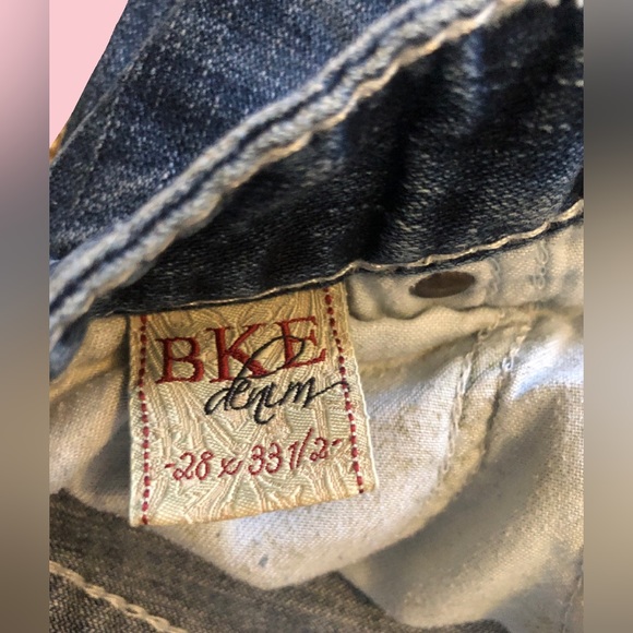 BKE Madison - Picture 6 of 7